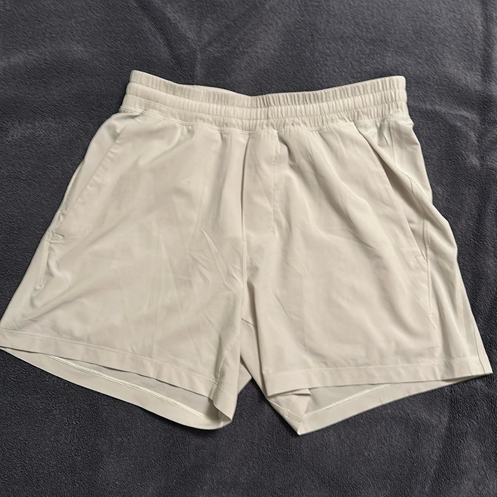 Lululemon Pace Breaker Linerless Short 5"